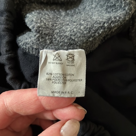 Brandy Melville sweatshorts - Picture 5 of 6